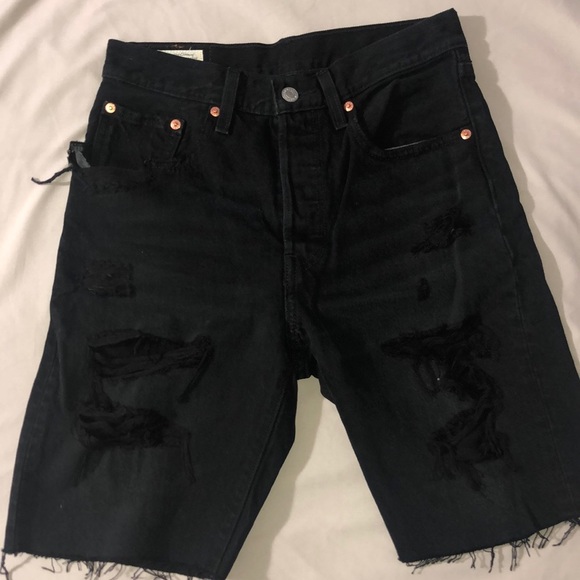 Levi’s High Waisted Jean Shorts - Picture 6 of 10